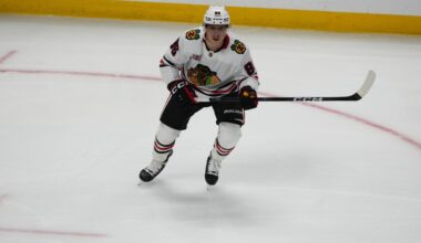 Chicago Blackhawks snap three game skid in rout of Mammoth