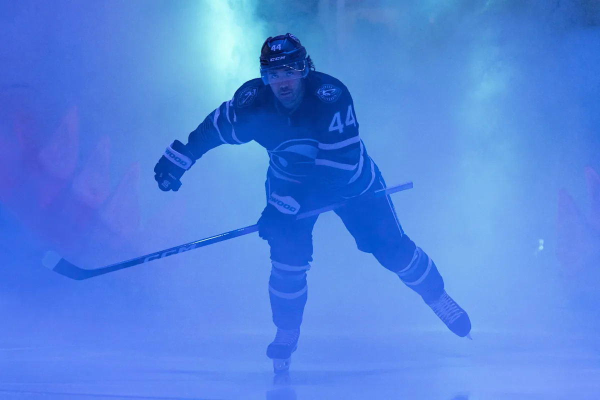 San Jose Sharks, Kiefer Sherwood agree to 5-year extension