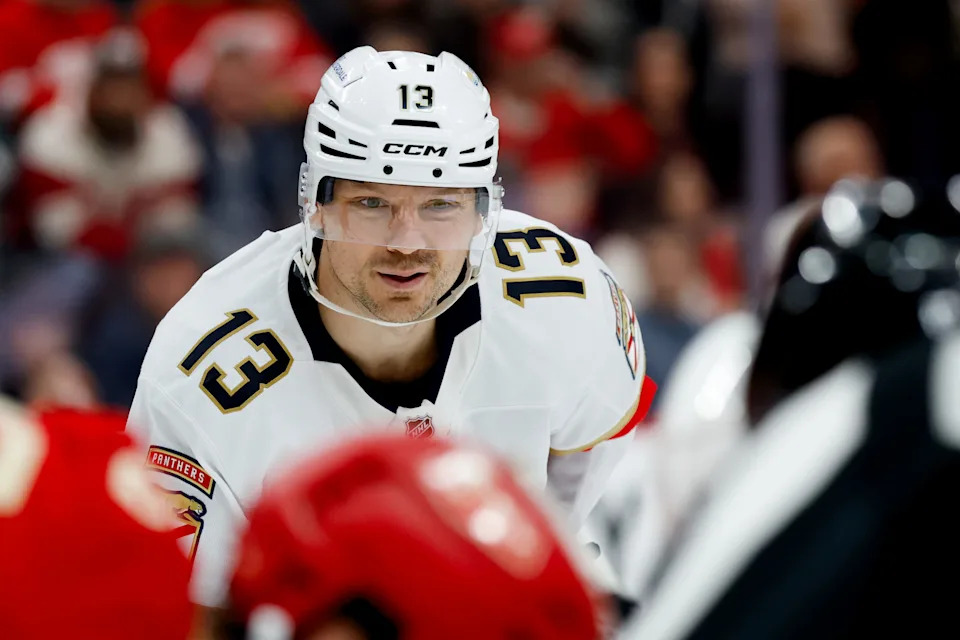 <p>Florida Panthers center Sam Reinhart (13) gets set during a face-off at Little Caesars Arena. Mandatory Credit: Rick Osentoski-Imagn Images</p>