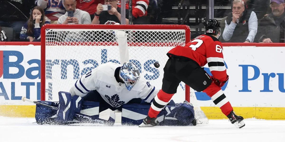 New Jersey Devils, Toronto Maple Leafs
