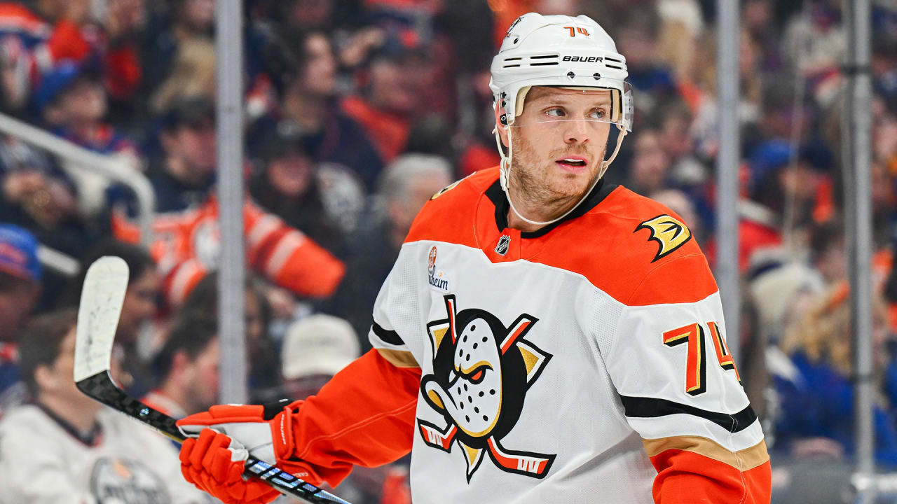 Carlson Named One of the NHL's 'Three Stars' of the Week