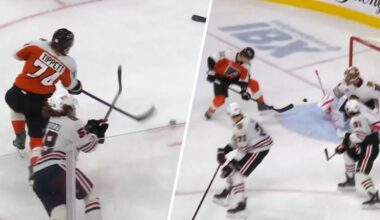 Dvorak scores off Tippett's pass to give Flyers four-goal lead over Blackhawks