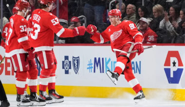 Kane takes sole possession of 4th place on U.S.-born career goals list in Red Wings' win over Flames