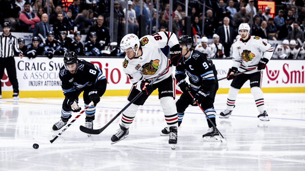 Nazar Capitalizes on Rebound | Chicago Blackhawks