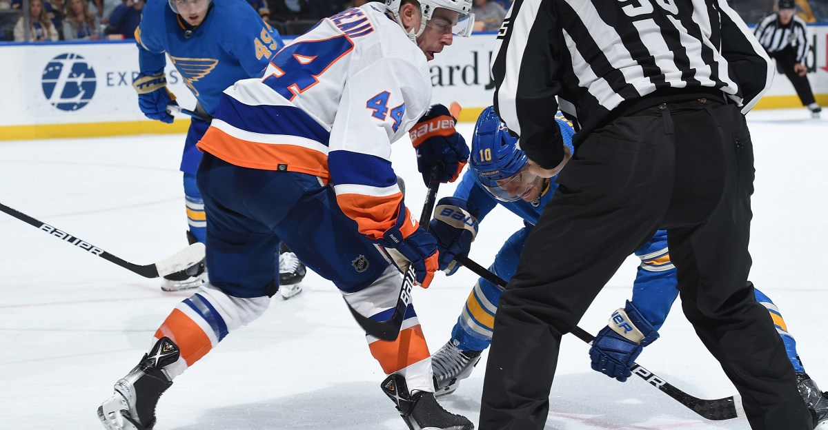 Islanders trade for Brayden Schenn, re-sign Pageau