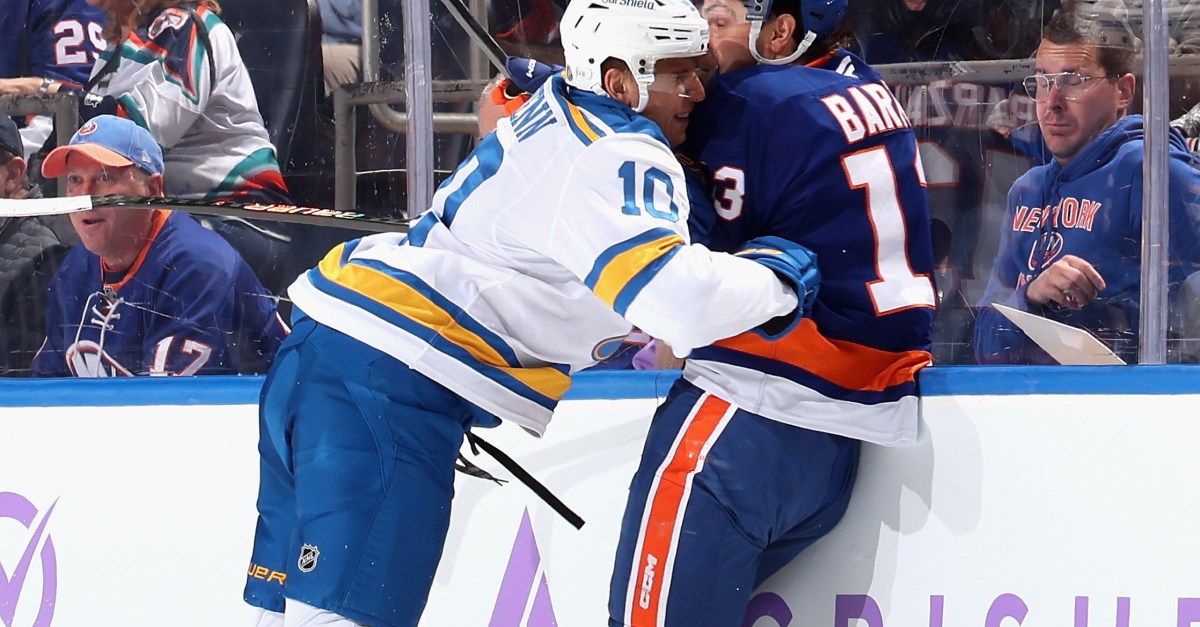 Islanders vs. Blues Gameday: Road trip finale, Darche talks deadline