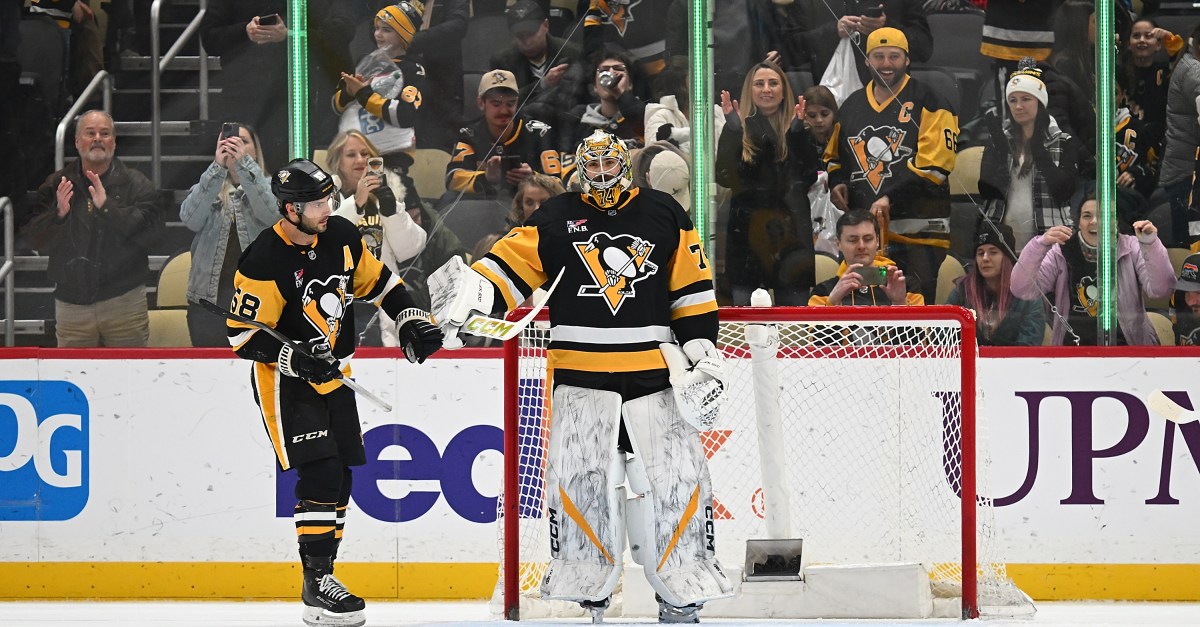 Kris Letang is really struggling, and it is becoming a problem