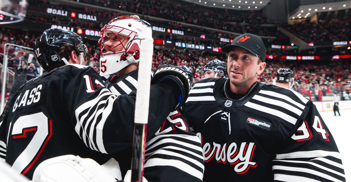 Last Night Proved that Goaltending is Still a Problem for the New Jersey Devils