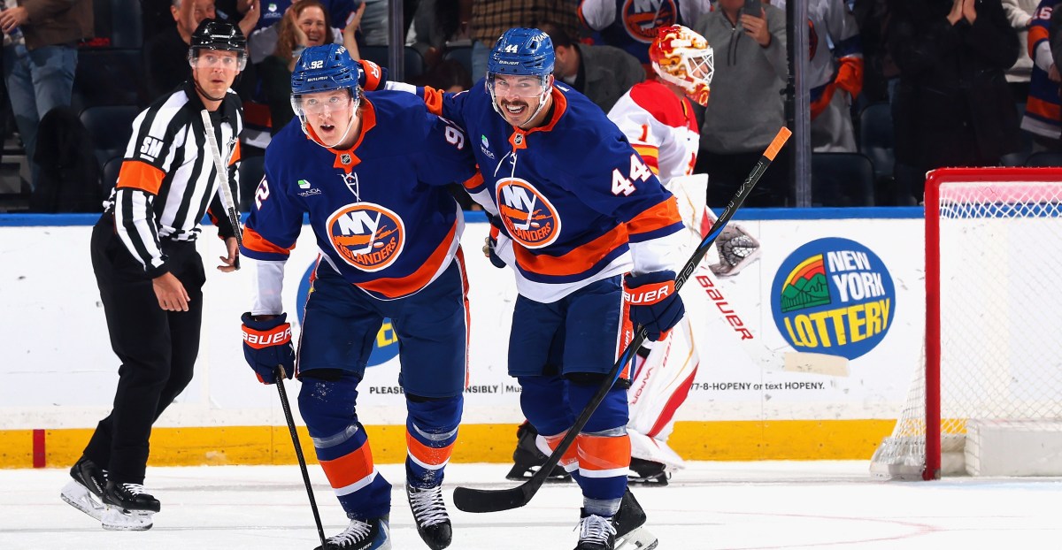 Islanders 3, Flames 2: Got the points after Holmstrom pair