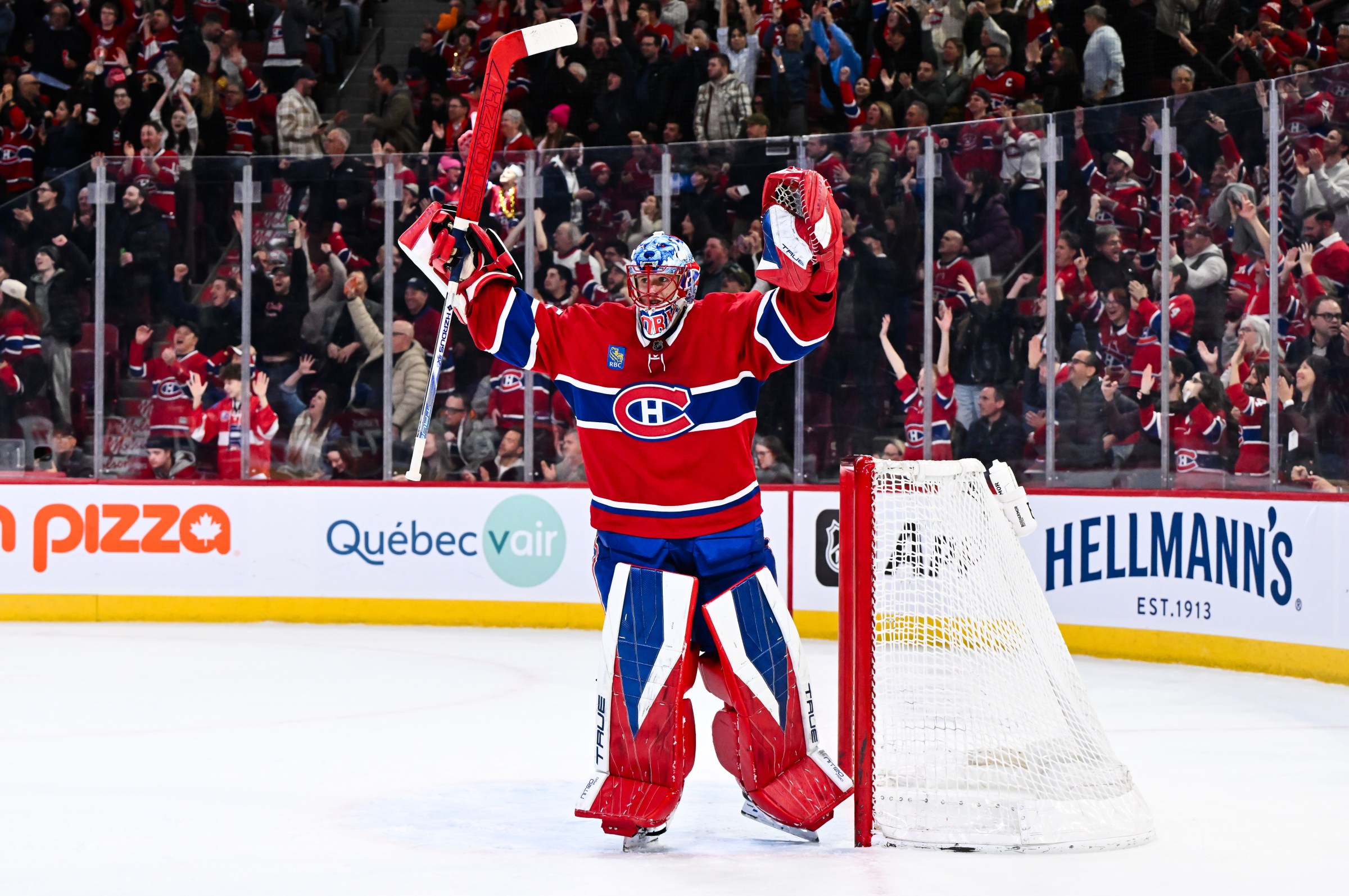 Carolina Hurricanes v Montreal Canadiens
