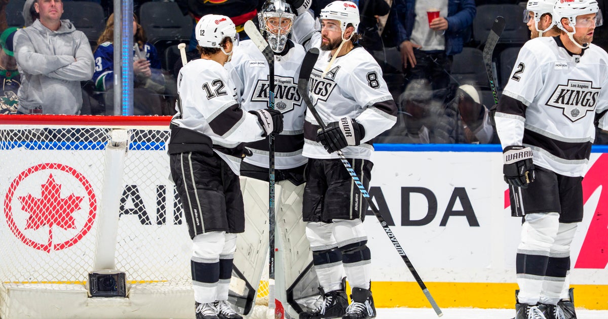 Kuemper makes 19 saves in his 39th career shutout as Kings beat Canucks 4-0