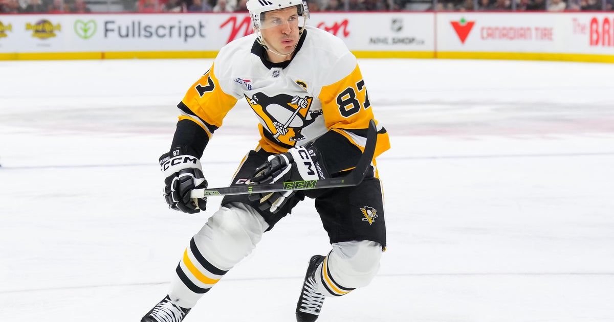 What happened to Sidney Crosby? Penguins captain leaves game against Senators with injury.