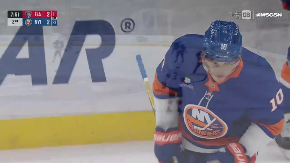 Brayden Schenn with a Goal vs. Florida Panthers