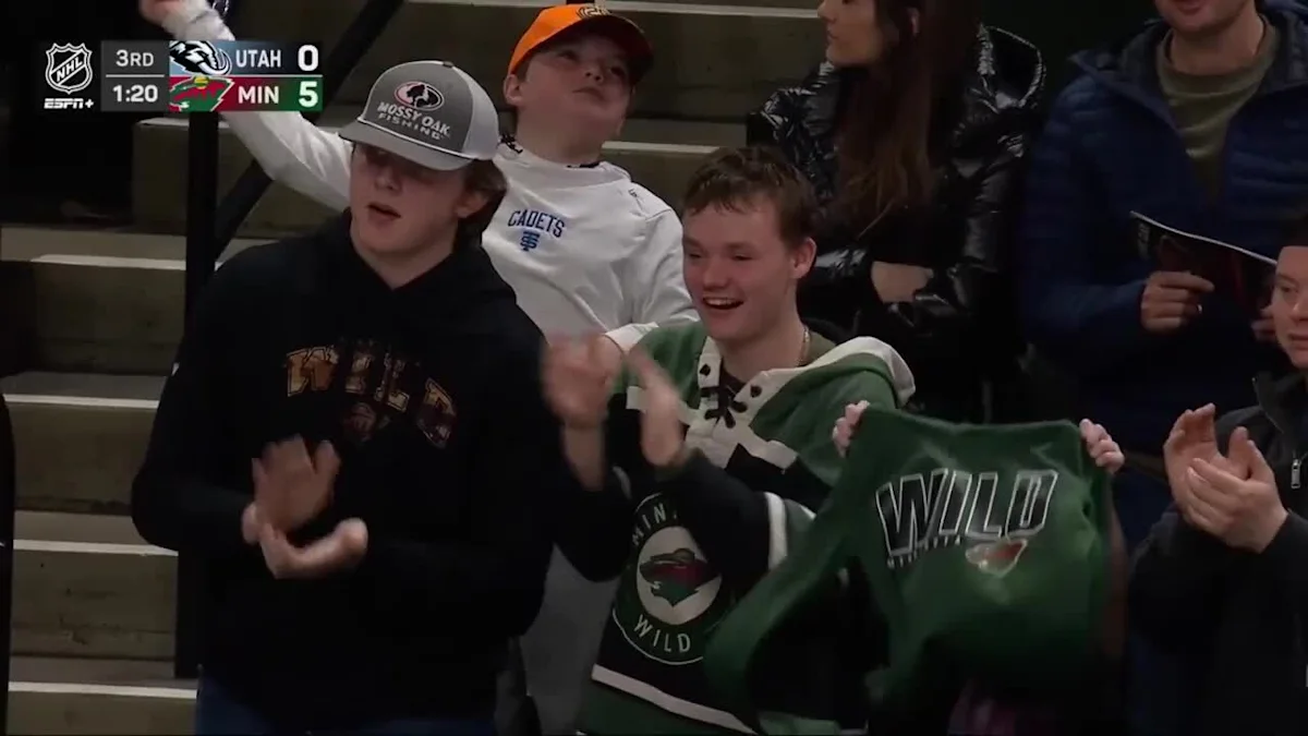 Ryan Hartman with a Goal vs. Utah Mammoth