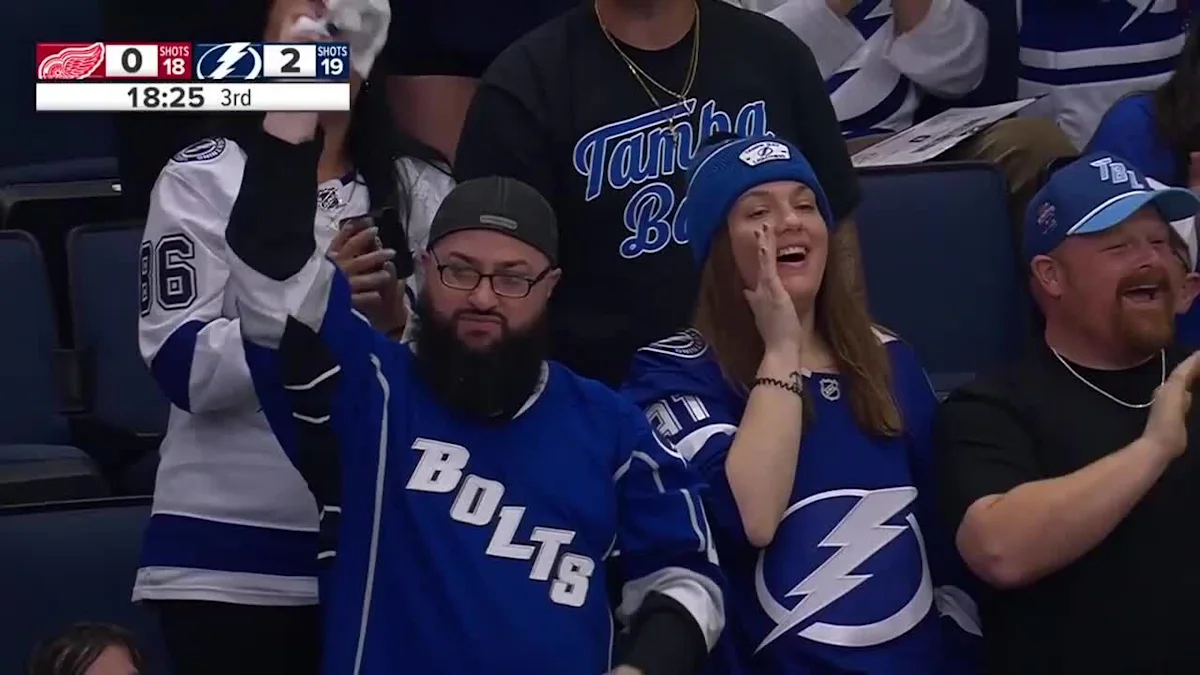 Brayden Point with a Goal vs. Detroit Red Wings