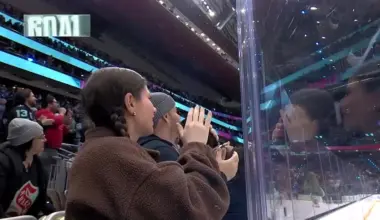 Jaden Schwartz with a Powerplay Goal vs. Carolina Hurricanes