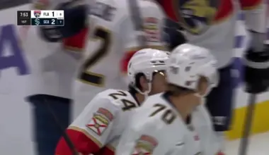 Vinnie Hinostroza with a Goal vs. Seattle Kraken