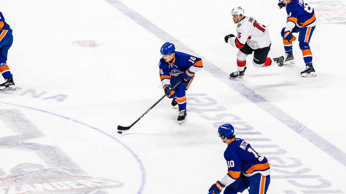 Bridgeport Holds Off Charlotte’s Late Surge in 3–2 Win