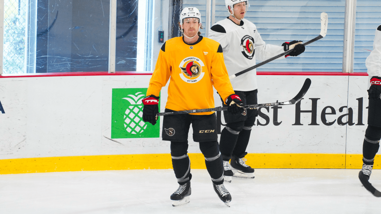 Sanderson returns to practice in non-contact jersey