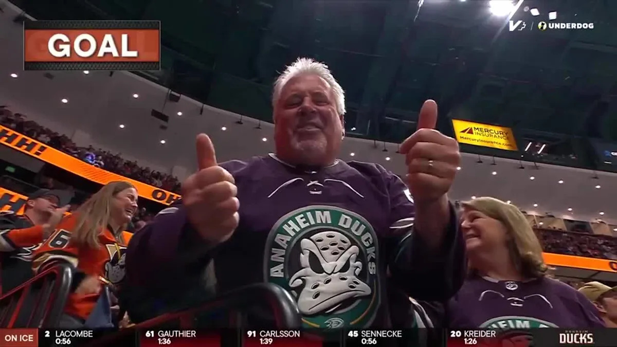 Leo Carlsson with a Powerplay Goal vs. Winnipeg Jets