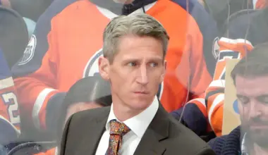 Oilers HC Kris Knoblauch directly responds to Connor McDavid's questioning