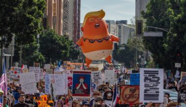 “No Kings” protests sweep the US as LA arrests draw focus