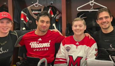 Teen with ultra-rare disorder inspires national attention through hockey