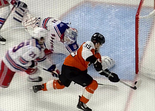 Flyers Matvei Michkov