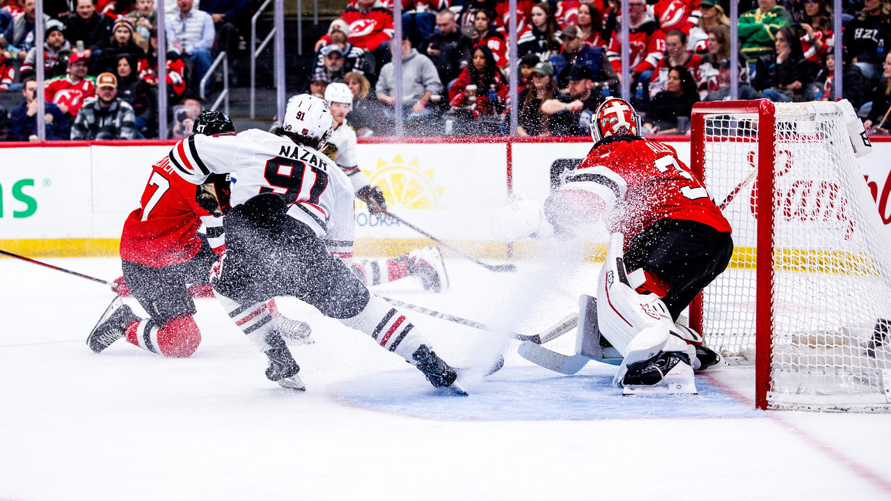 Nazar Nets Go-Ahead Goal | Chicago Blackhawks