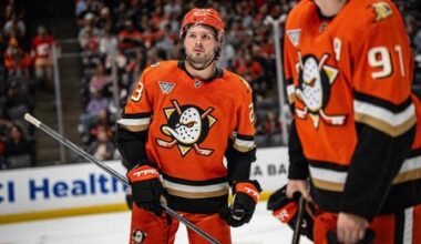 Ducks Extend Hot Streak to Five Games with Shootout Victory Over Flames
