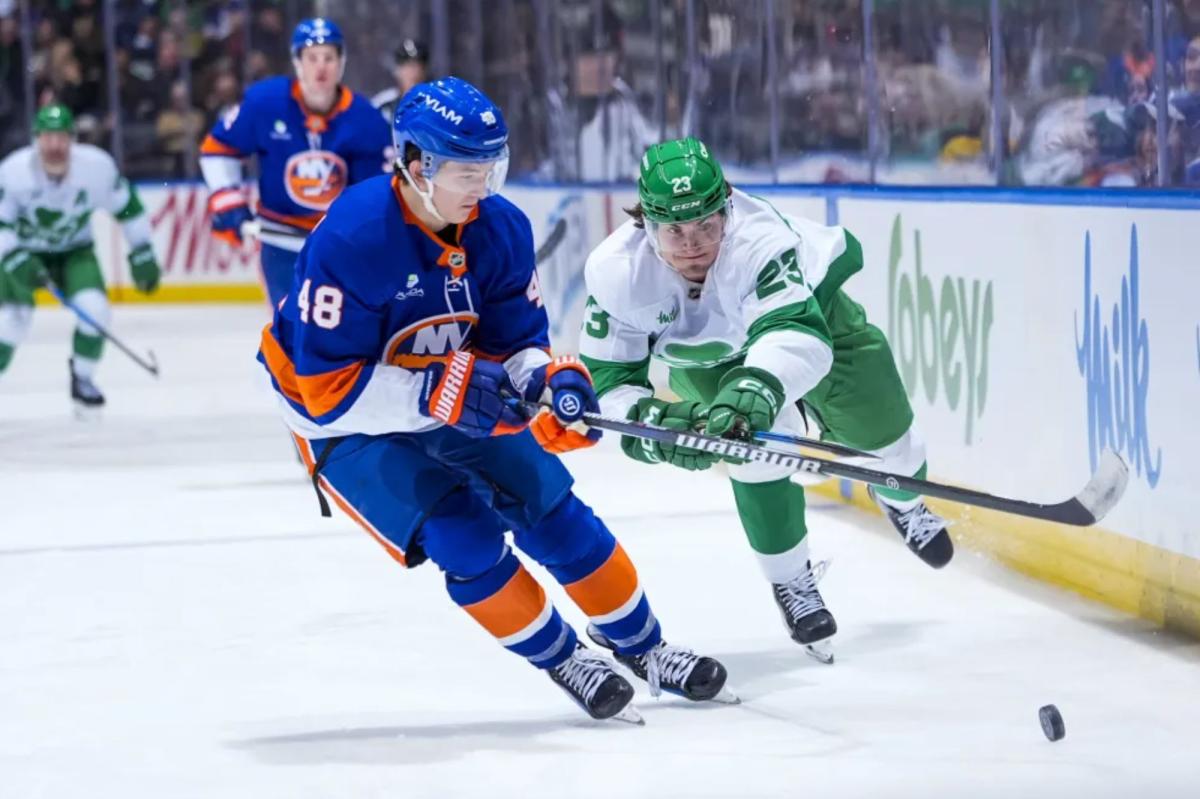 In Toronto debut, Islanders' Matt Schaefer is the hottest ticket in town