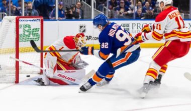 Islanders' quick start the difference in win over Flames