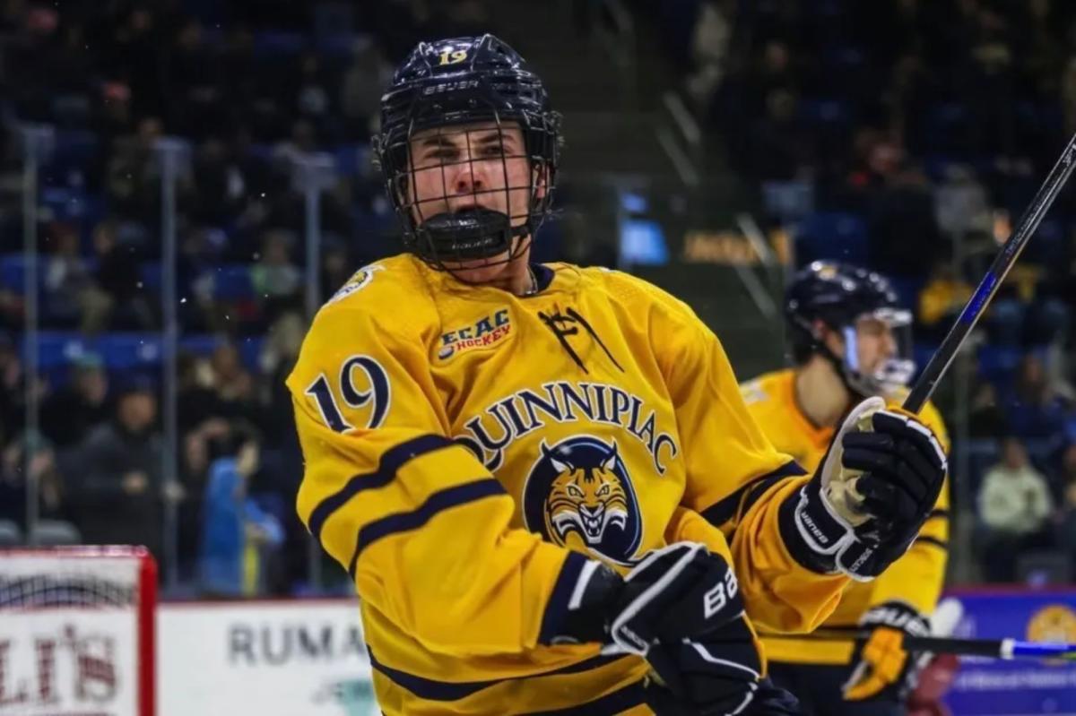 Long Island's Ethan Wyttenbach finalist for college hockey's Hobey Baker Award