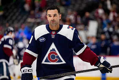 Nazem Kadri returns to Colorado Avalanche after Calgary Flames' NHL trade sparks emotional Denver homecoming night