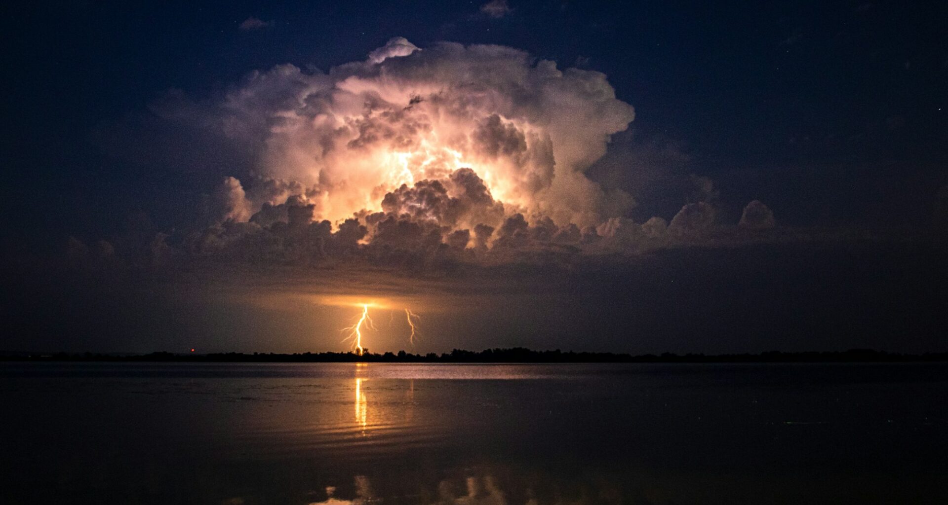 Ottawa Senators @ Tampa Bay Lightning