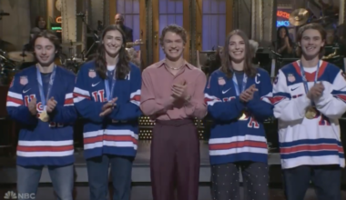USA men's and women's hockey stars unite on SNL
