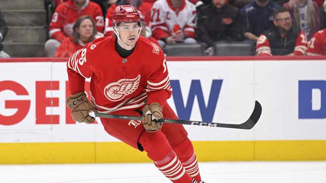 Detroit Red Wings Left Wing Elmer Soderblom (85) in action during the game between Colorado Avalanche and Detroit Red Wings on January 31, 2026 at Little Caesars Arena in Detroit, MI (Photo by Allan Dranberg/Icon Sportswire via Getty Images)