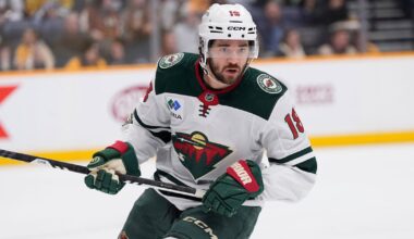 Panthers deal Petry, acquire Hinostroza