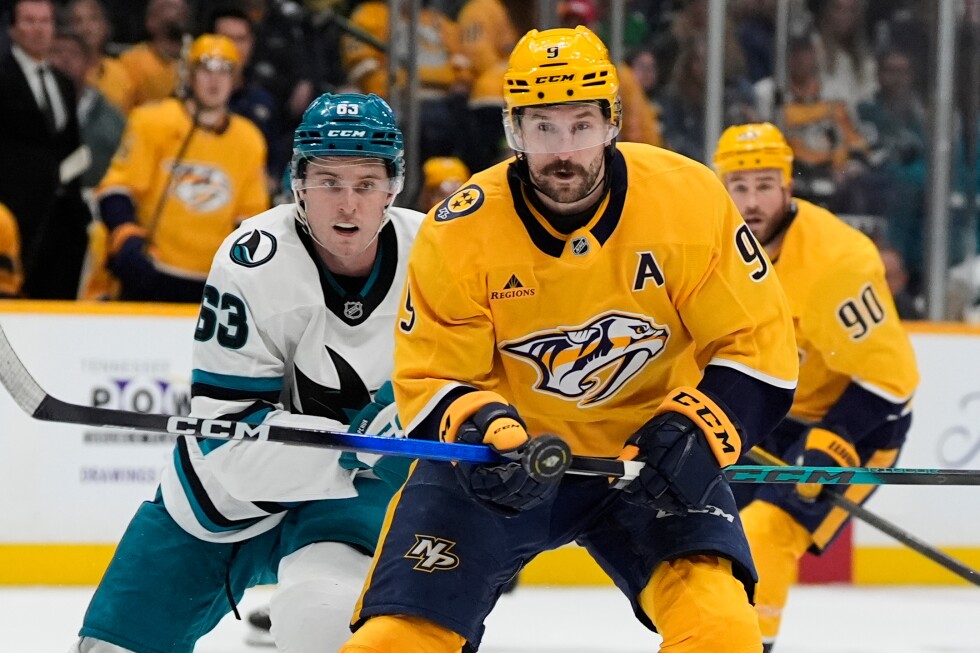 Forsberg has a goal and 2 assists to lead surging Predators over slumping Sharks 6-3