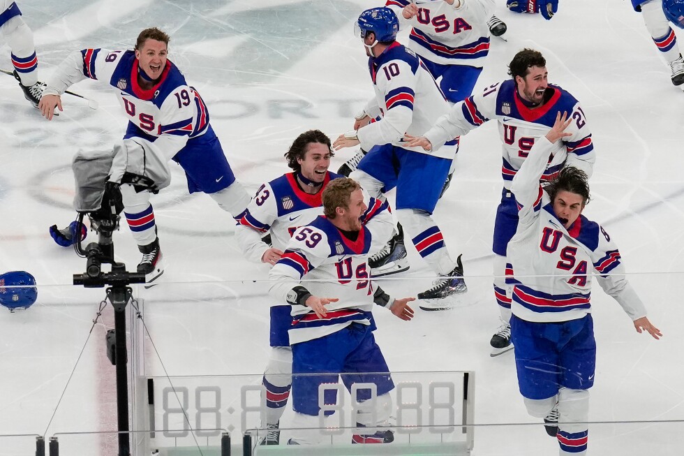 Victory lap restores the shine to double US Olympic hockey gold