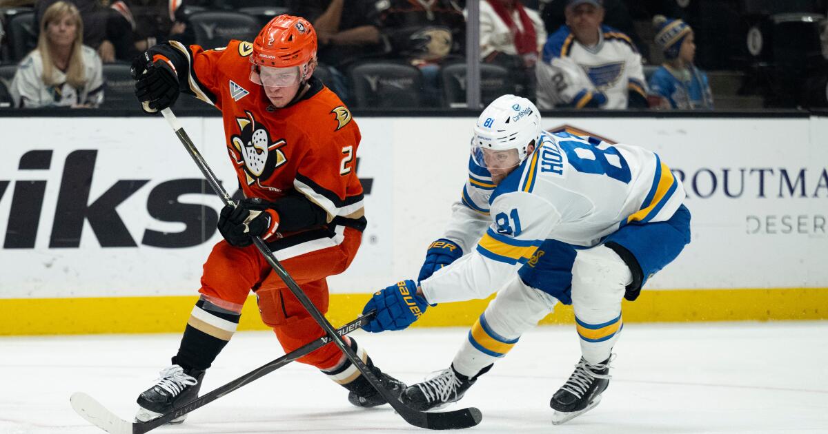 Ducks' offense goes missing in shutout loss to St. Louis Blues