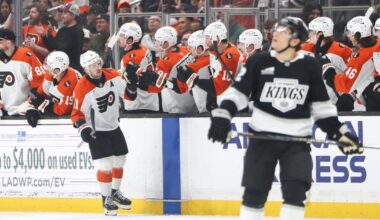Kings lose to Flyers, but move back into wild-card spot