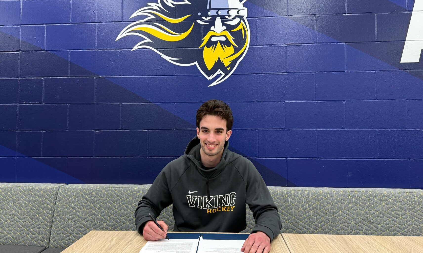 Augustana goalie Josh Kotai inks Islanders contract - Sioux Falls Live