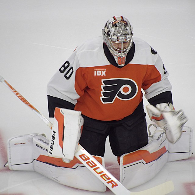 Flyers goaltender Dan Vladar Flyers beat the Sharks sweep west coast swing