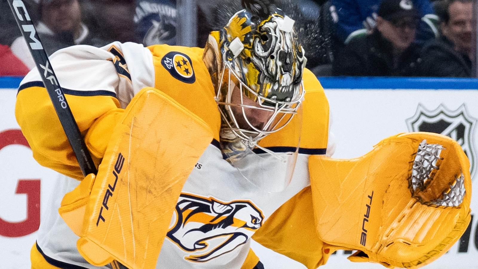 Forsberg scores twice including in OT to lift Predators over Blackhawks for a 4th straight win