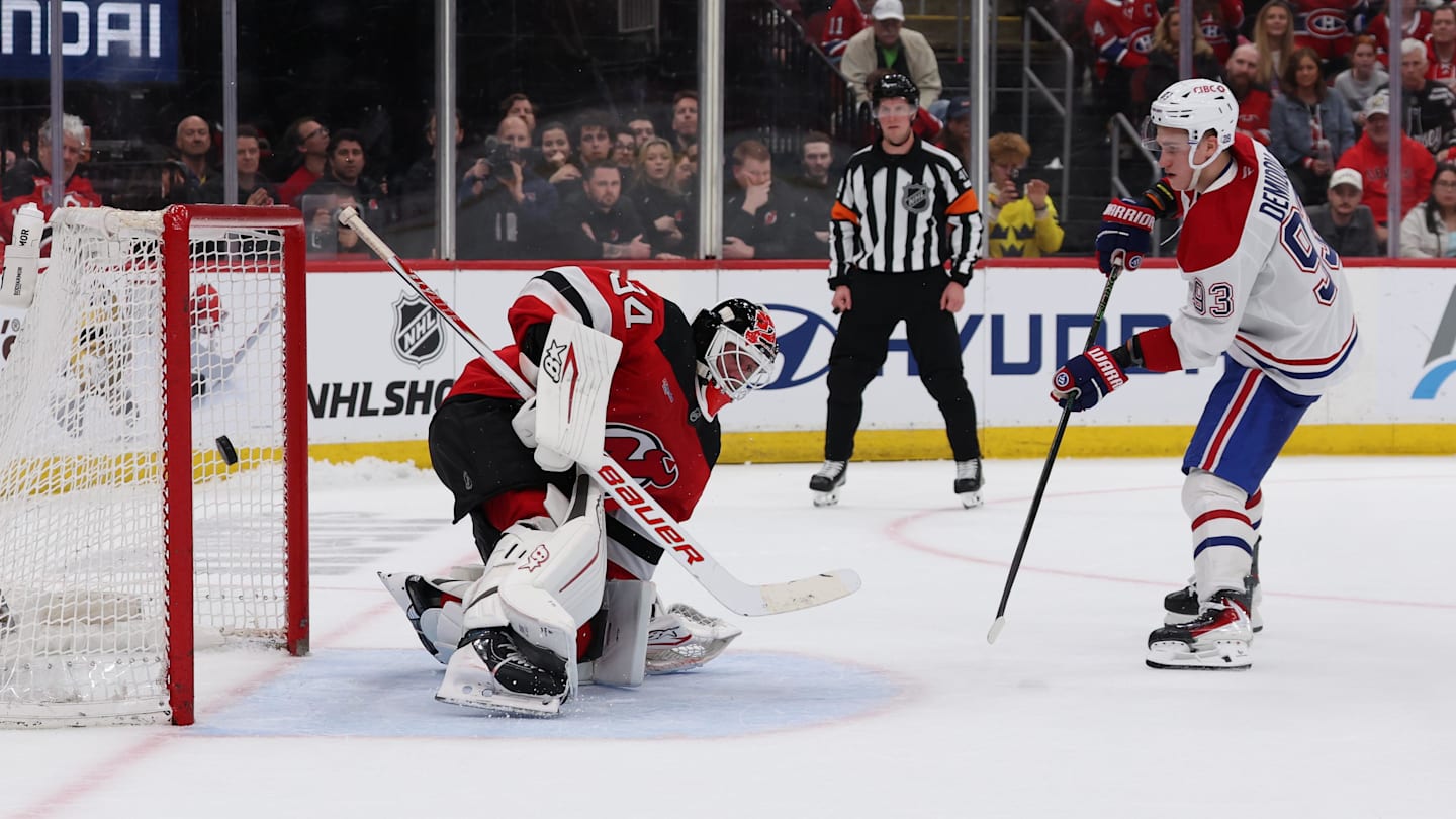 Montréal Canadiens right wing Ivan Demidov (93) scores in the penalty shootout against the New Jersey Devils during overtime at Prudential Center: Thomas Salus-Imagn Images