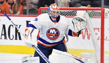 Sep 28, 2021; Philadelphia, Pennsylvania, USA; New York Islanders goaltender Cory Schneider (35) against the Philadelphia Flyers at Wells Fargo Center. Mandatory Credit: Eric Hartline-Imagn Images