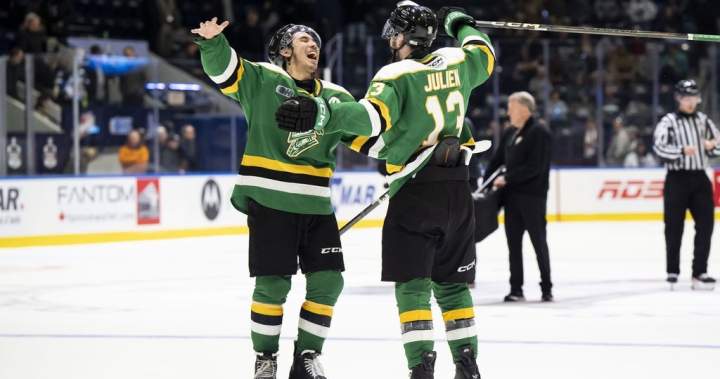 Oilers sign Nicholl to entry-level contract