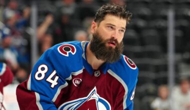 Brent Burns makes NHL history with 1000 consecutive games as Avalanche celebrate feat