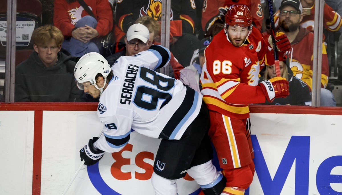 Calgary Flames dominate Mammoth 4-1 to snap losing streak and dent Utah's wild-card lead